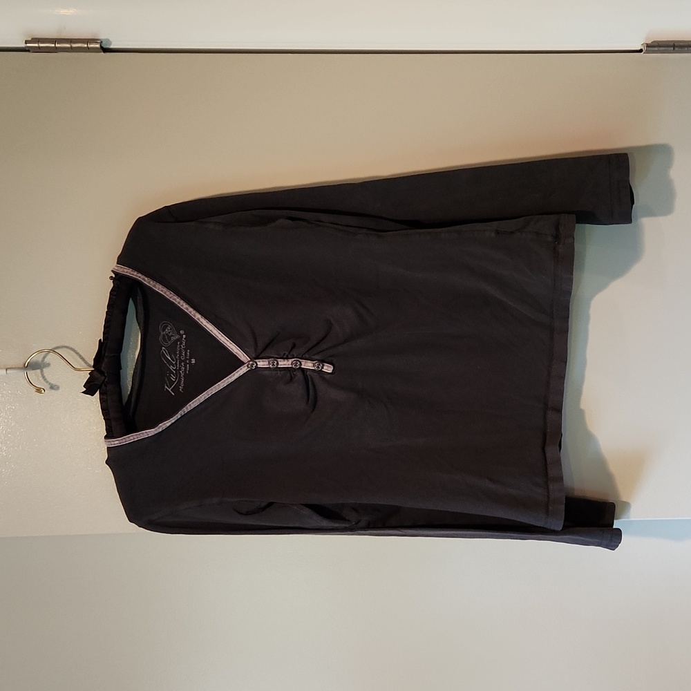 Kuhl Long Sleeve V Neck shirt in dark gray